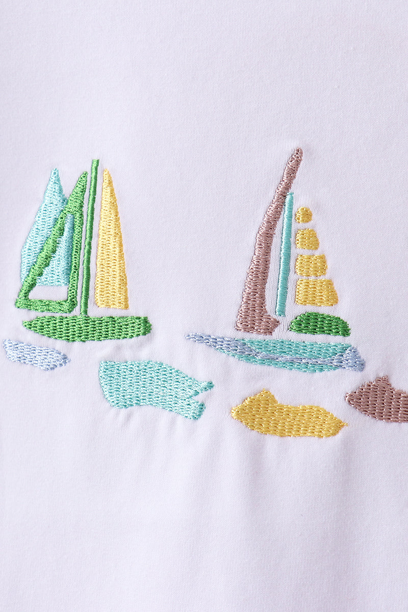 White sailboat embroidery shorts set